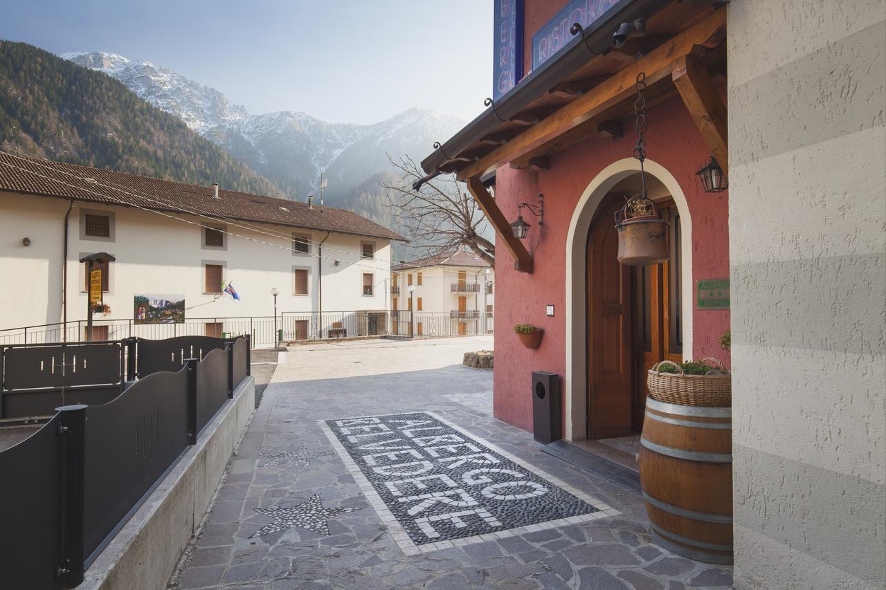 Albergo Belvedere Collio Exterior photo